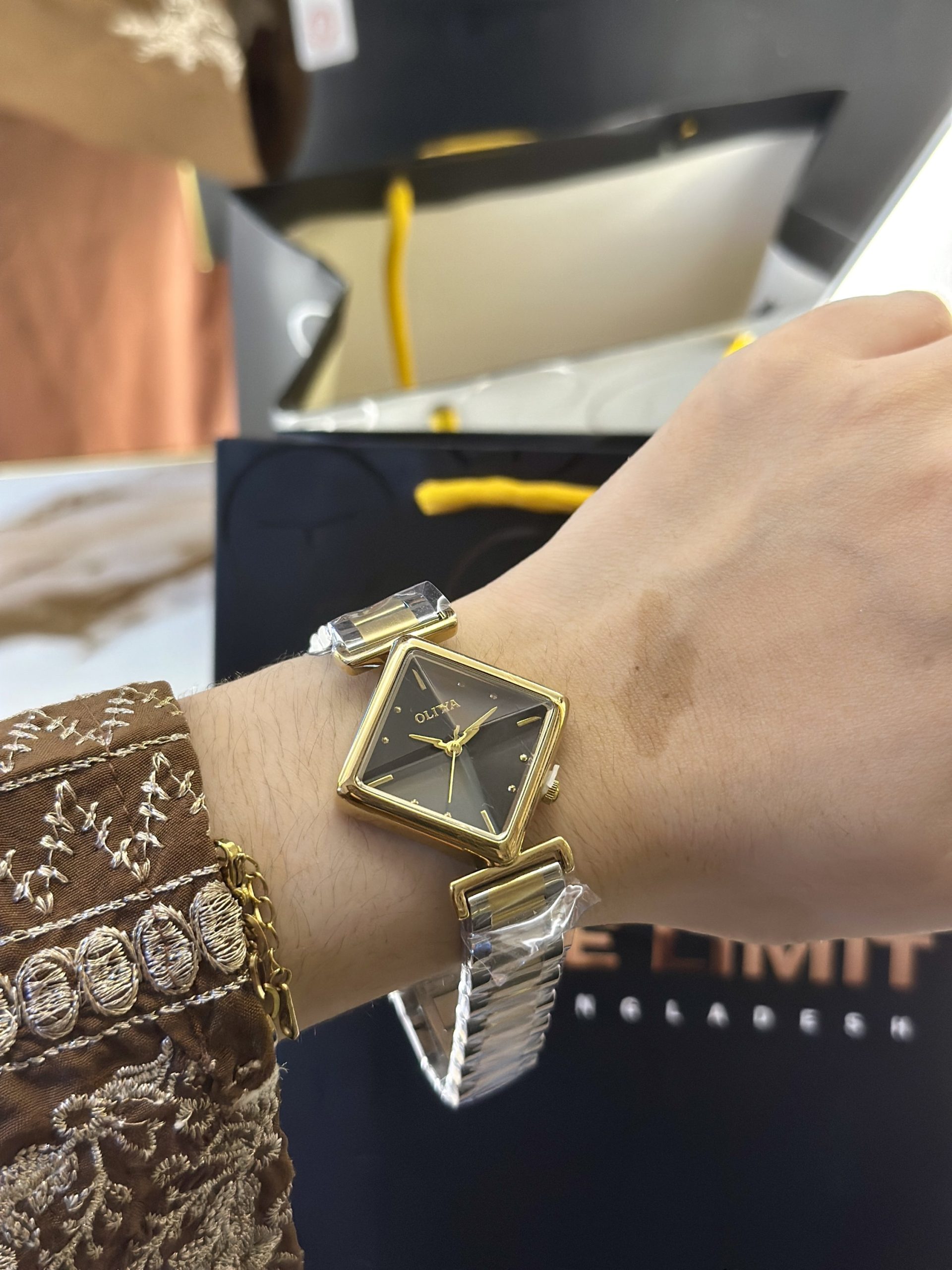 OLIYA Women’s Watch — made for the woman who knows that true elegance is always in the details. - Image 2